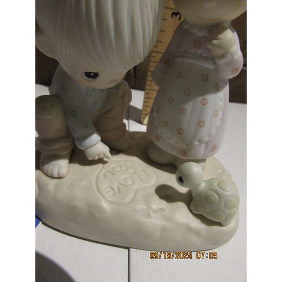 ENESCO PRECIOUS MOMENTS THOU ART MINE BOY AND GIRL TURTLE 1979 E-3113 I LOVE YOU - Picture 4 of 8